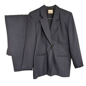 Haggar for her vintage black 2 piece pant suit size 6